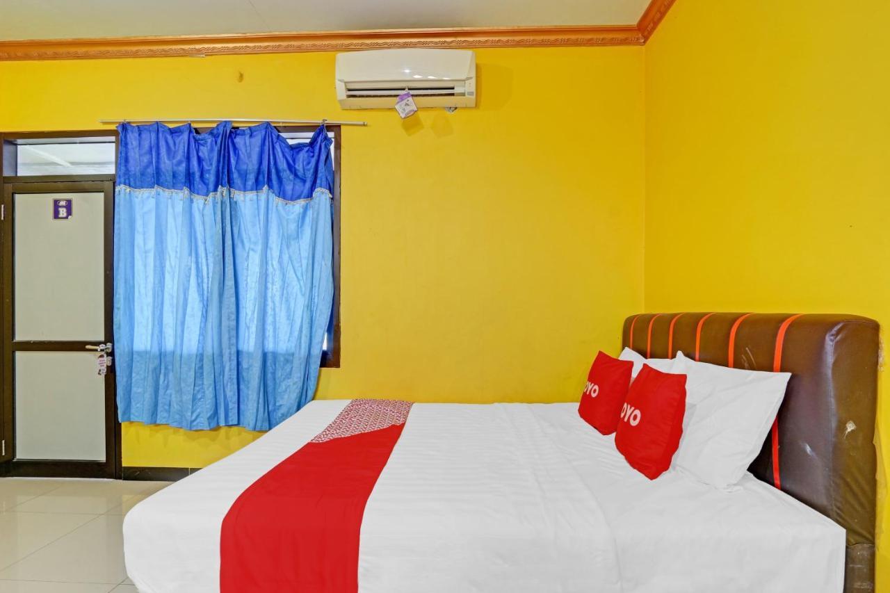 Oyo 90796 Hotel Mulya Indah Tambakmulya Eksteriør billede